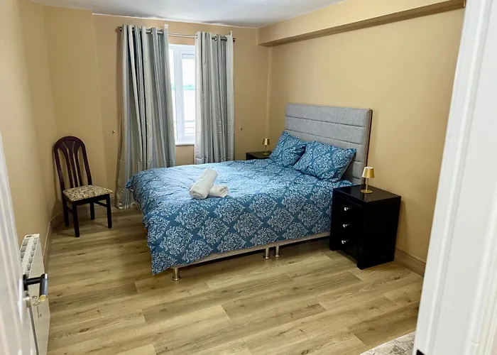 Seaview Flat * An Cóbh